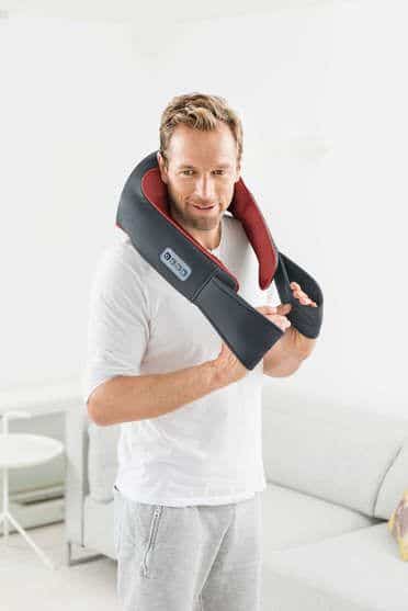 Đai Massage Cổ Vai Gáy Beurer Mg151 5 đai massage cổ vai gáy beurer mg151 mô phỏng theo chuyển động áp lực nhào nắn của phương pháp massage shiatsu