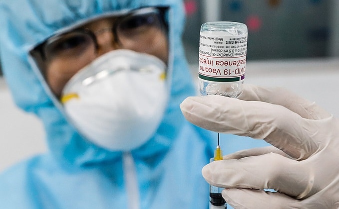 Ai Phải Trì Hoãn Tiêm Vaccine Covid-19? 2 ai phải trì hoãn tiêm vaccine covid-19?