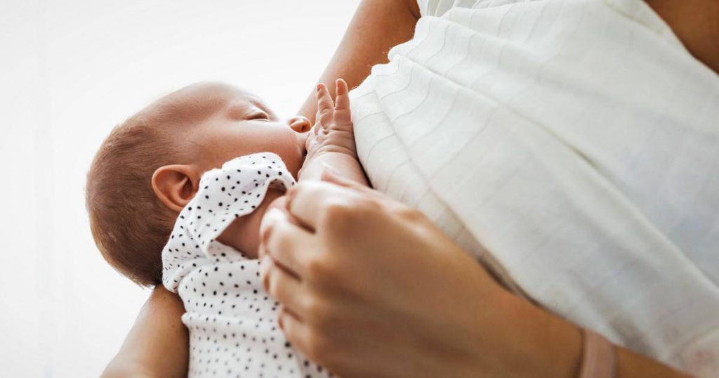 Mẹ Tiêm Vaccine Ngừa Covid -19 Có Thể Truyền Kháng Thể Cho Con Qua Sữa 2 mẹ tiêm vaccine ngừa covid -19 có thể truyền kháng thể cho con qua sữa