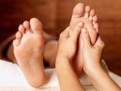 Massage Chân Mỗi Ngày Và Lợi Ích Bất Ngờ Của Việc Massage Chân! 7 masage chân