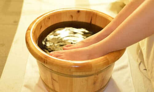 9 Cách Giúp Bạn Khắc Phục Bàn Chân Lạnh Cóng 11 cách khắc phục bàn chân lạnh cóng mùa đông